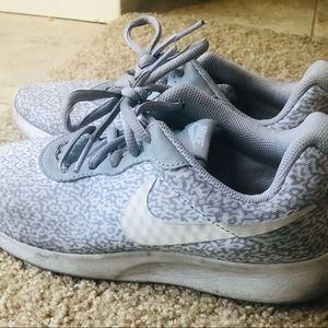 Nike grey/white cheetah print size 7 1/2.